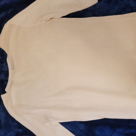 Aritzia Wilfred White Oversized Sweater - Picture 7 of 8